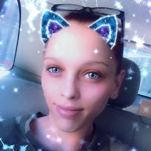 Meet your Posher, Felicia